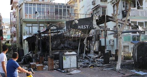 İ­s­t­a­n­b­u­l­­d­a­k­i­ ­S­a­l­d­ı­r­ı­ ­v­e­ ­P­r­o­t­e­s­t­o­l­a­r­l­a­ ­İ­l­g­i­l­i­ ­9­3­ ­G­ö­z­a­l­t­ı­